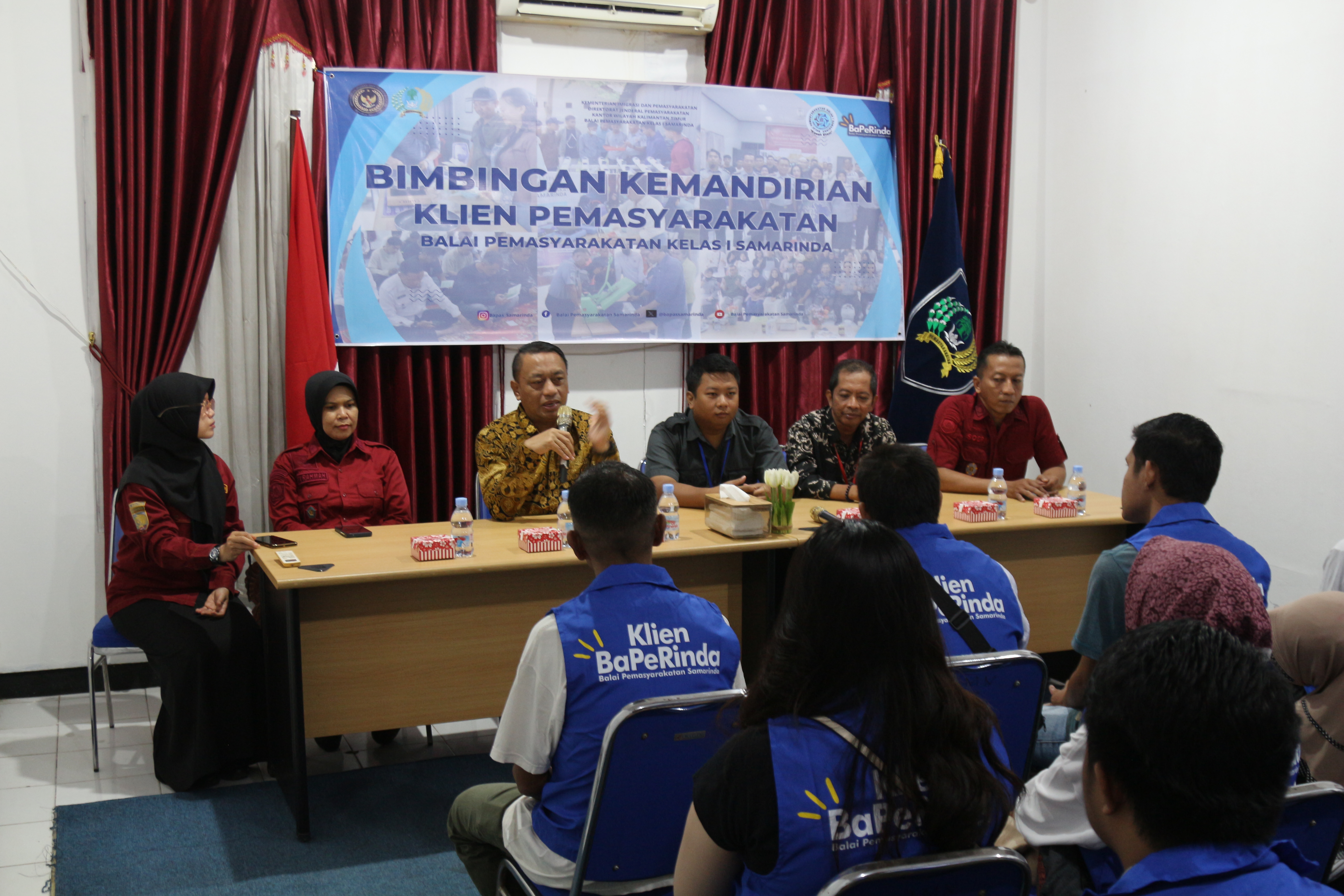 Bimbingan Kemandirian Service Handphone